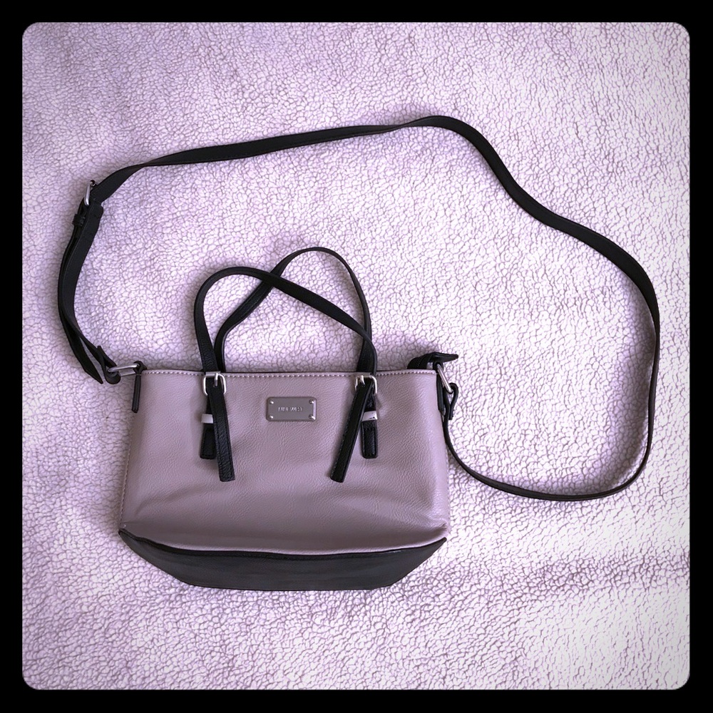 Nine West Crossbody Adjustable Strap Purse NWOT Sm